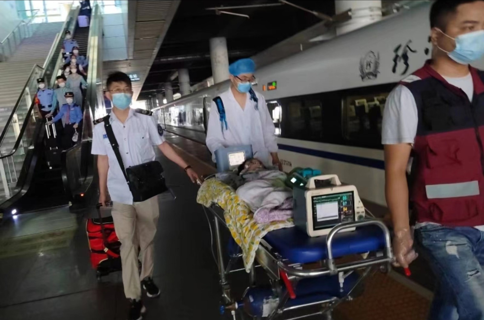 阿里高铁转运公司